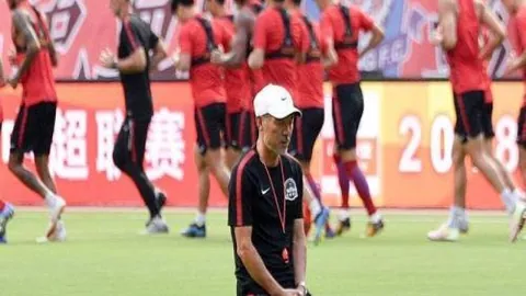 北控逆袭深圳，连胜终结！萨林杰狂揽23分18板11助，朱松玮添彩11分